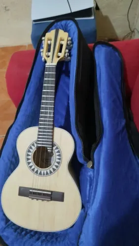 CAVAQUINHO LUTHIER