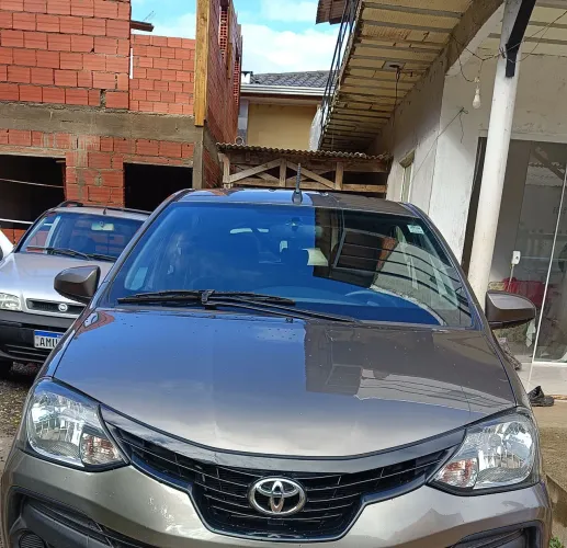 Toyota Etios X 1.3 Flex 16V 5P Mec. 2019