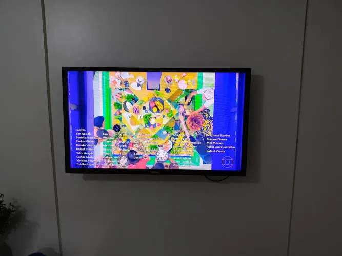 TV Samsung QHD 32 Polegadas