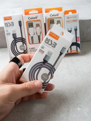 CABO CARREGADOR DE CELULAR?