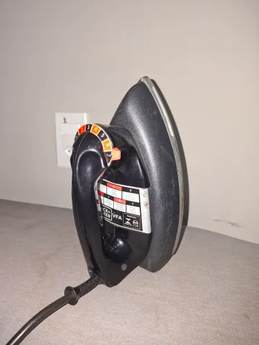 Ferro de Passar Black+ Decker Bivolt