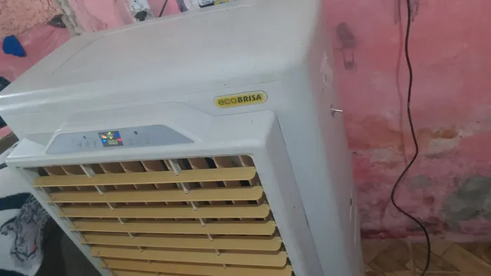 Um climatizador grande funcionando 100% para vender barato