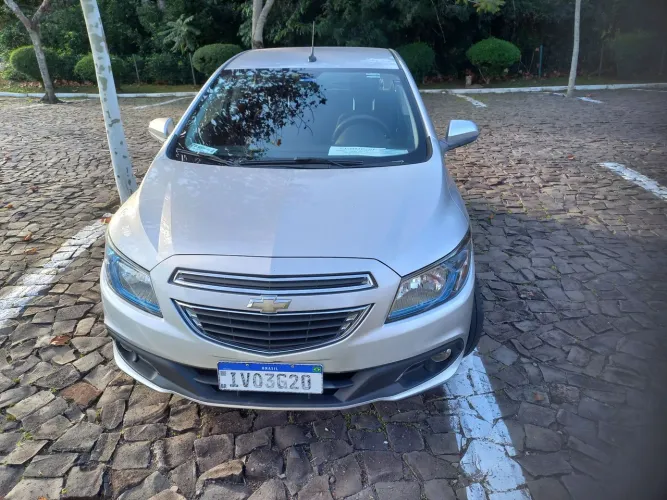 Chevrolet Onix Hatch LTZ 1.4 8V Flex Power Mec. 4P 2014