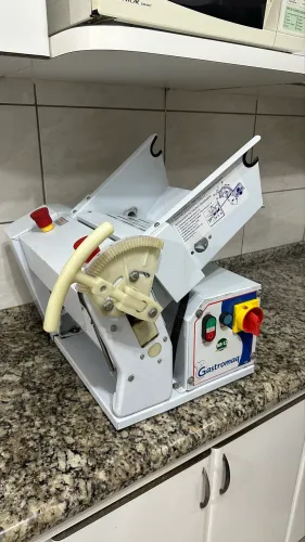 Cilindro de massa profissional 