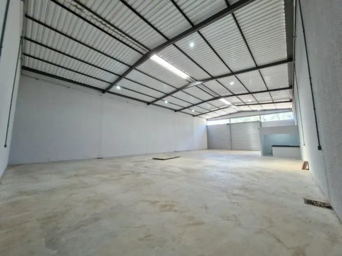 Galpão / Barracão para Locação 5 Vagas, 444.5M², Vila Rosa, Goiânia - GO