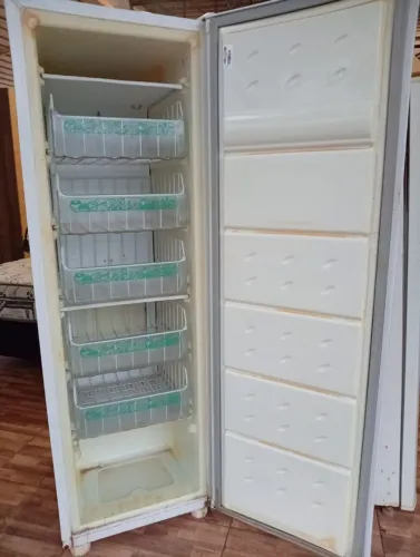 Freezer bom barato dou garantia entrego hoje