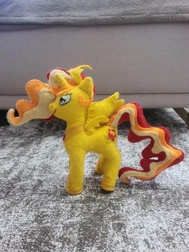 Pelúcia em Feltro My Little Pony - Princesa Sunset Shimmer