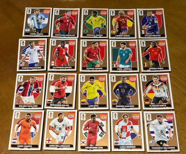 Legend Panini Versão Bronze - R$79 a UNIDADE. Extra Stickers Panini 2026.