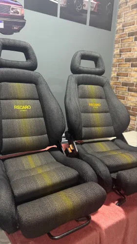 Banco Recaro com cabeceira vazada 