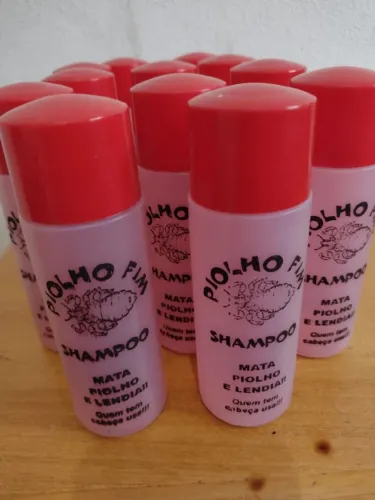 Vendo shampoo para piolho 25,00 reais cada não posso entregar meu zap * 