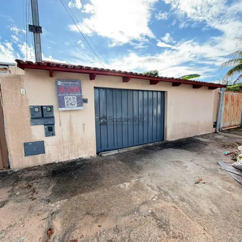 Vende-se 2 casas no mesmo lote. Setor Bairro Goia.