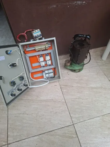 Bomba e caixa de comando Periférica