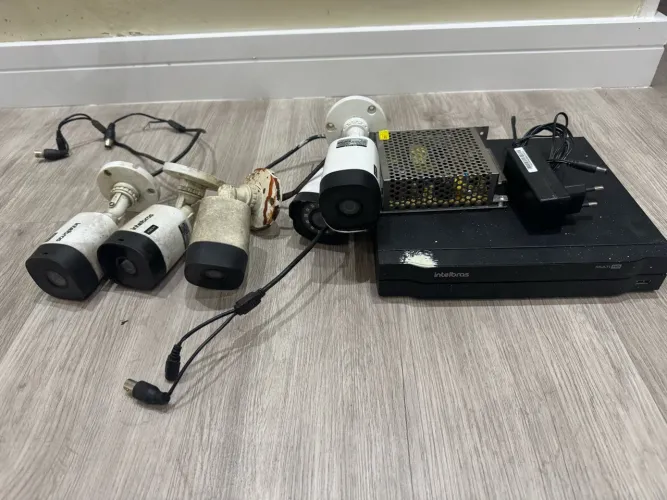 DVR INTELBRAS/ CÂMERAS E FONTE