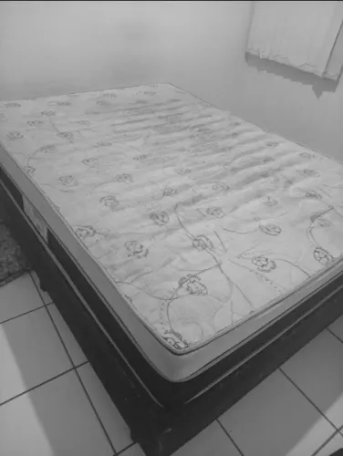 Cama de casal padrão 