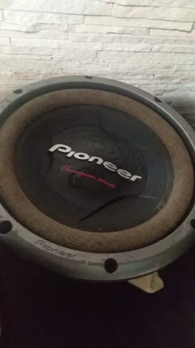 Sub Pioneer 12 cara preta