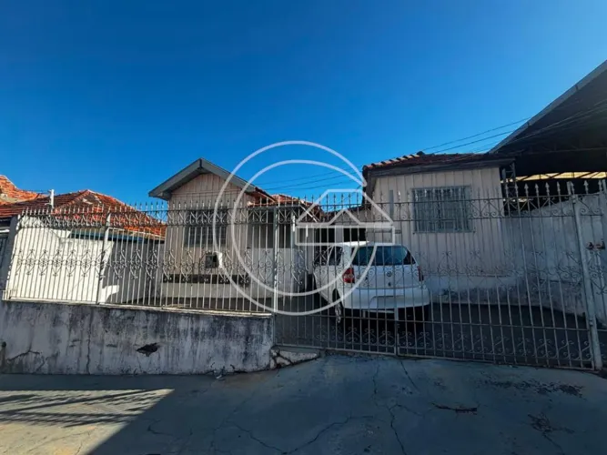 VENDE-SE Residência NO ALTO CAFEZAL - MARÍLIA/SP