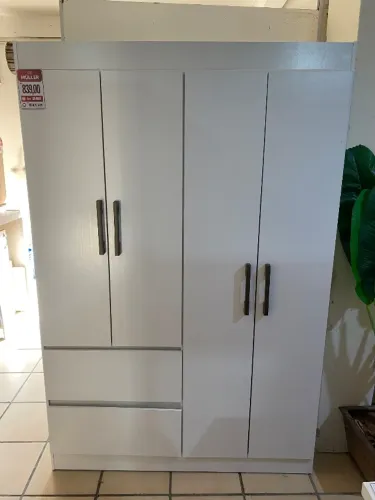 Roupeiro 4 portas NOVO