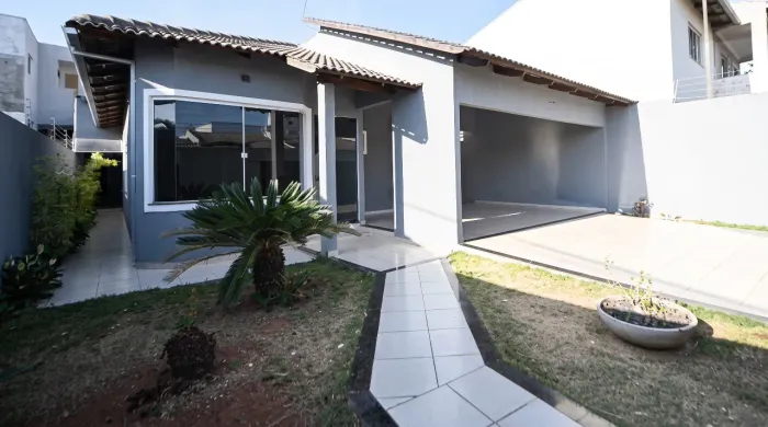 Casa ampla 3 suítes e varanda gourmet | 243m²