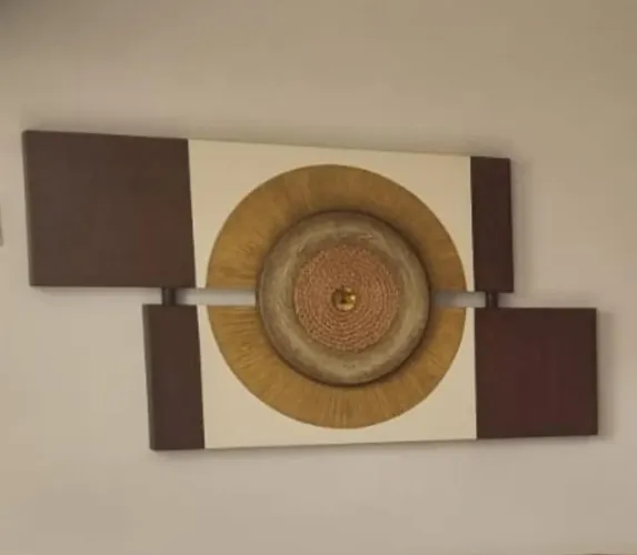Vende-se quadro- mandala.  Medias: 1,46 larg  0,84 alt 