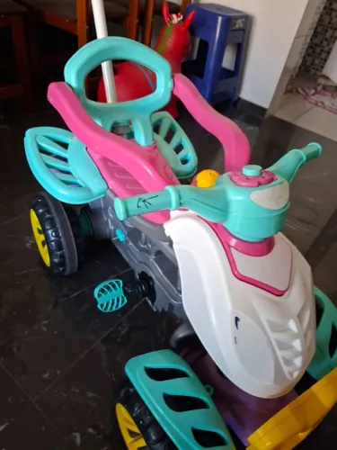 Quadriciclo de bebê