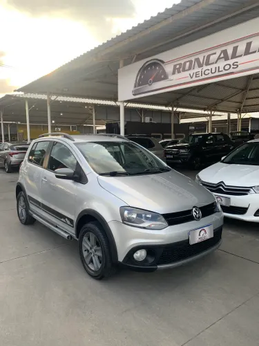Volkswagen Crossfox 1.6 MI Total Flex 8V 5P 2012