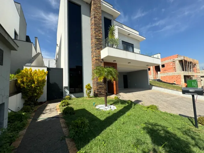 Casa em Condomínio à Venda em Votorantim