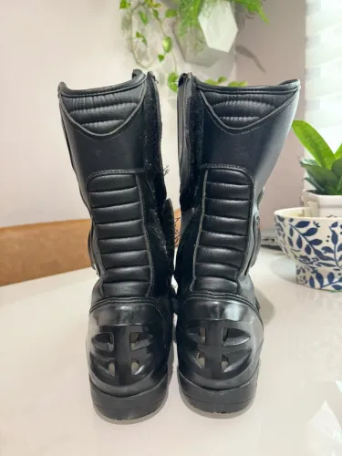 Bota X11