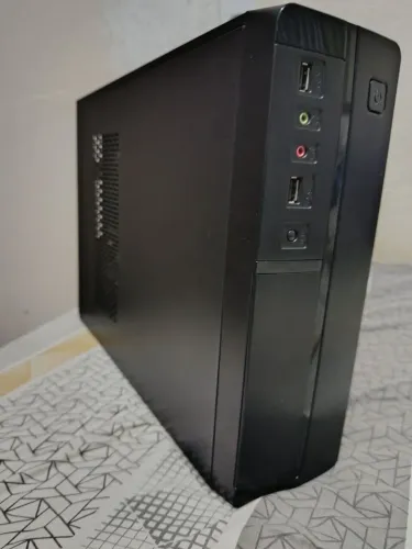 Mini Pc / computador, sem armazenamento incluído.