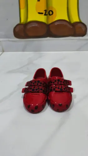 Mini melissa e outros