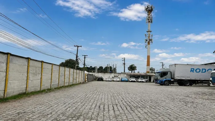 Galpão / Depósito / Armazém em Rio Pequeno - São José dos Pinhais