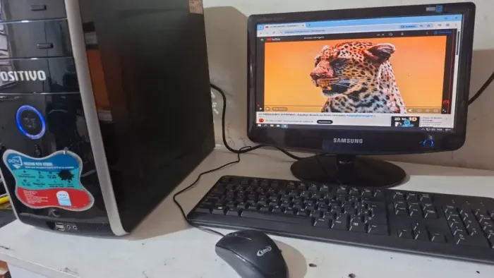 computador básico para internet e programas escritorio com rede GigaBit