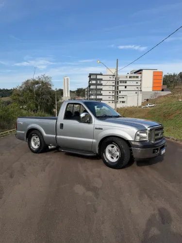 Ford F-250 XLT 4.2 TB Diesel 2001