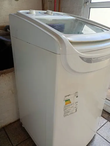 Máquina de lavar 8kg Eletrolux