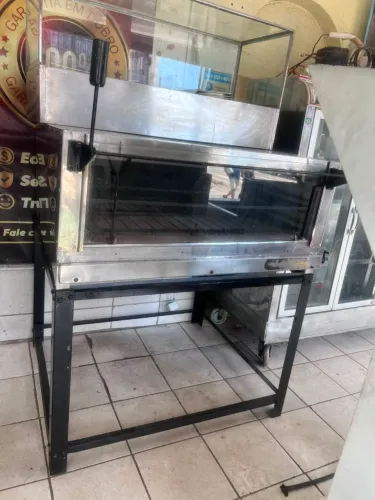 Forno vênancio a gás com pedra refratária. 1,10 cm