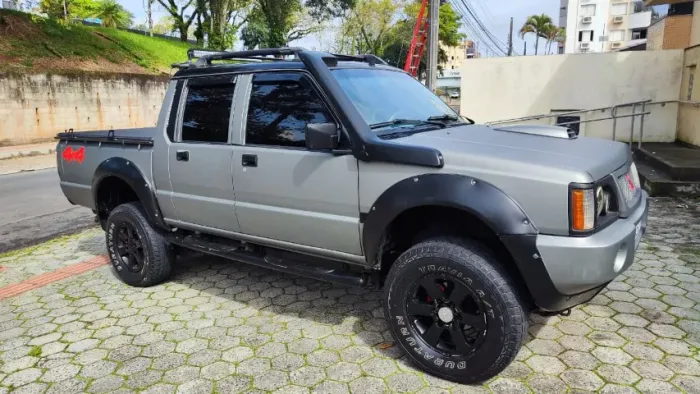 Mitsubishi L200 GLS 2.5 4X4 CD Diesel 2003