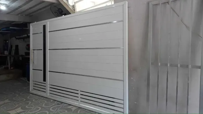 PORTÕES LINDOS E RESISTENTES DE GARAGEM. ALUMINIO