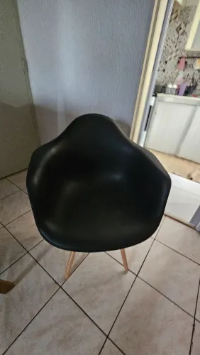Cadeira poltrona eames eiffel