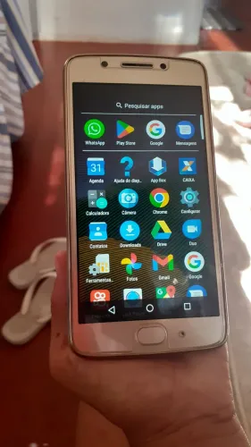 Vende-se um celular usado por 250