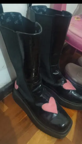 Bota estilosa