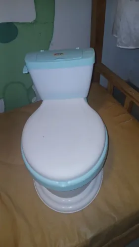 Troninho, ótimo pra desfralde .