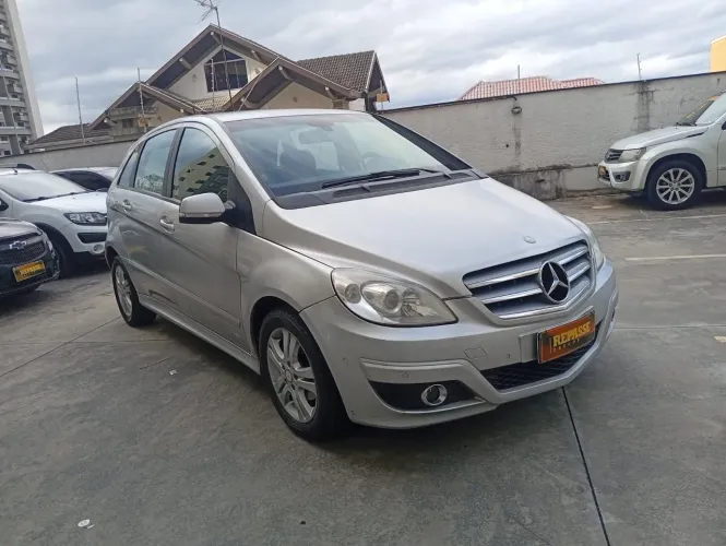 Mercedes-Benz Classe B 180 1.7 116cv Aut. 2011