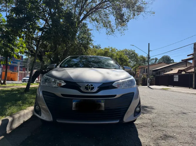 Toyota Yaris XL Sedan 1.5 Flex 16V 4P Aut. 2019