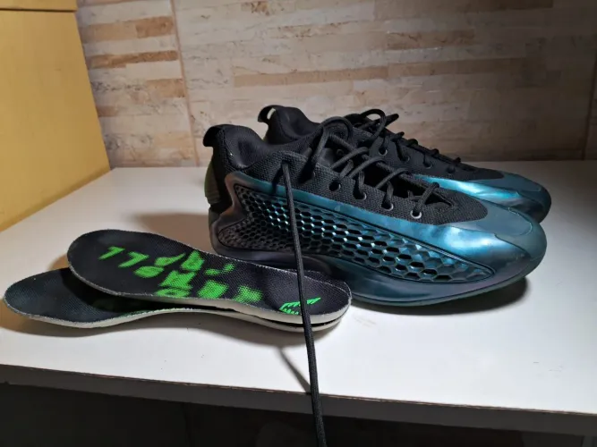 Anthony Edwards 1 low