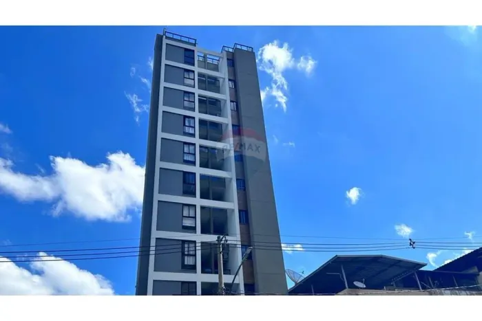 Apartamento com um quarto na Rua Padre Café em São Mateus - Juiz de Fora