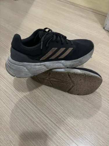 Adidas n 41 usado bom estado 