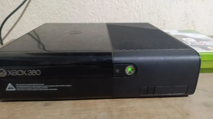Troco Xbox 360 Super Slim