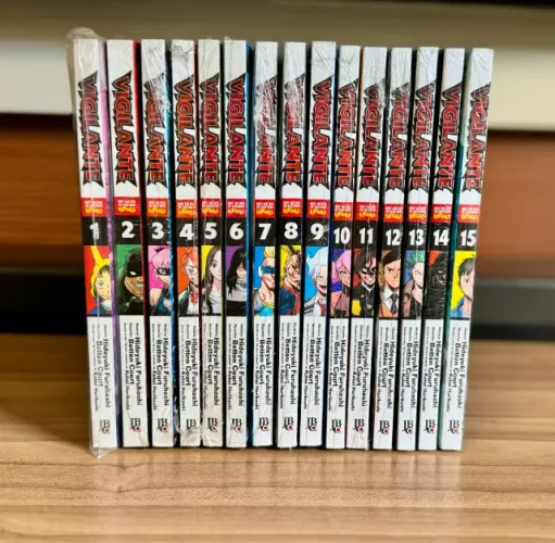 Coleção Mangá Vigilante My Hero Academia Vol. 1 ao 15 - Lacrados