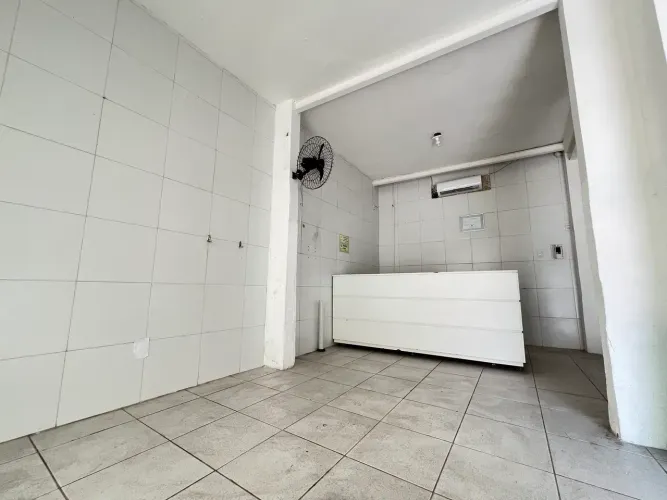 Loja para aluguel comercial com 102 metros quadrados no Rio Vermelho - Salvador - BA