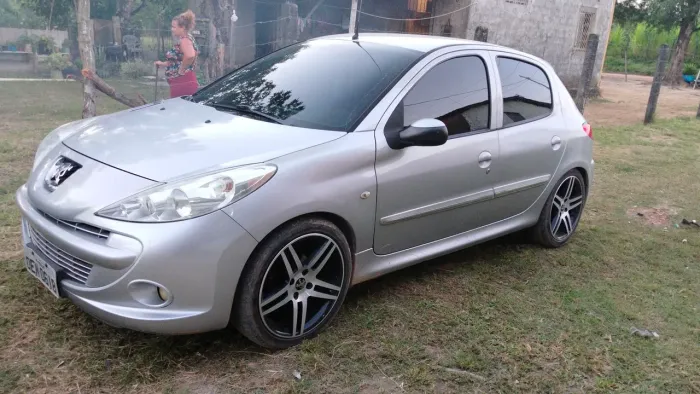 Peugeot 207 XR Sport 1.4 Flex 8V 5P 2012