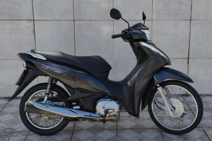 HONDA BIZ 110i - IMPECÁVEL